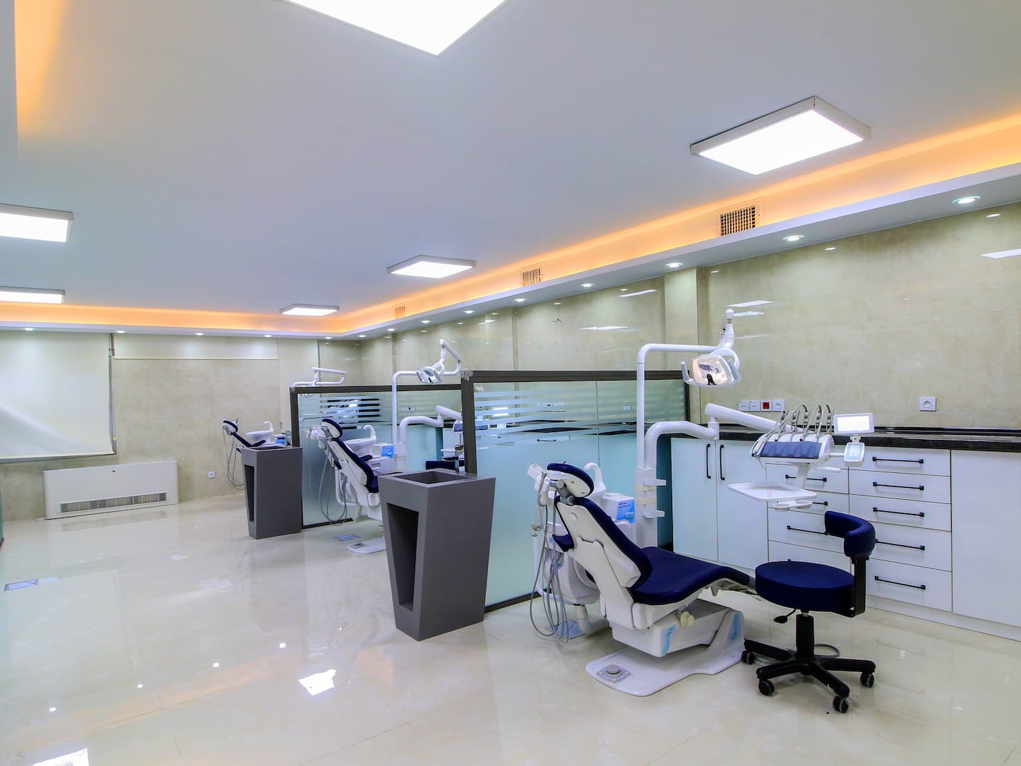 بخش کلینیک دندانپزشکی 