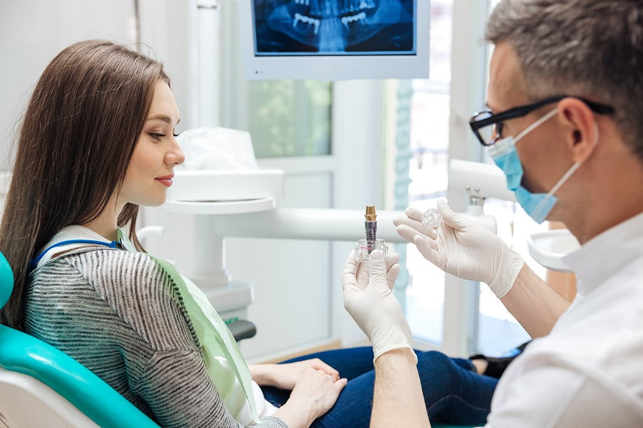 کلینیک دندانپزشکی در هفت تیر